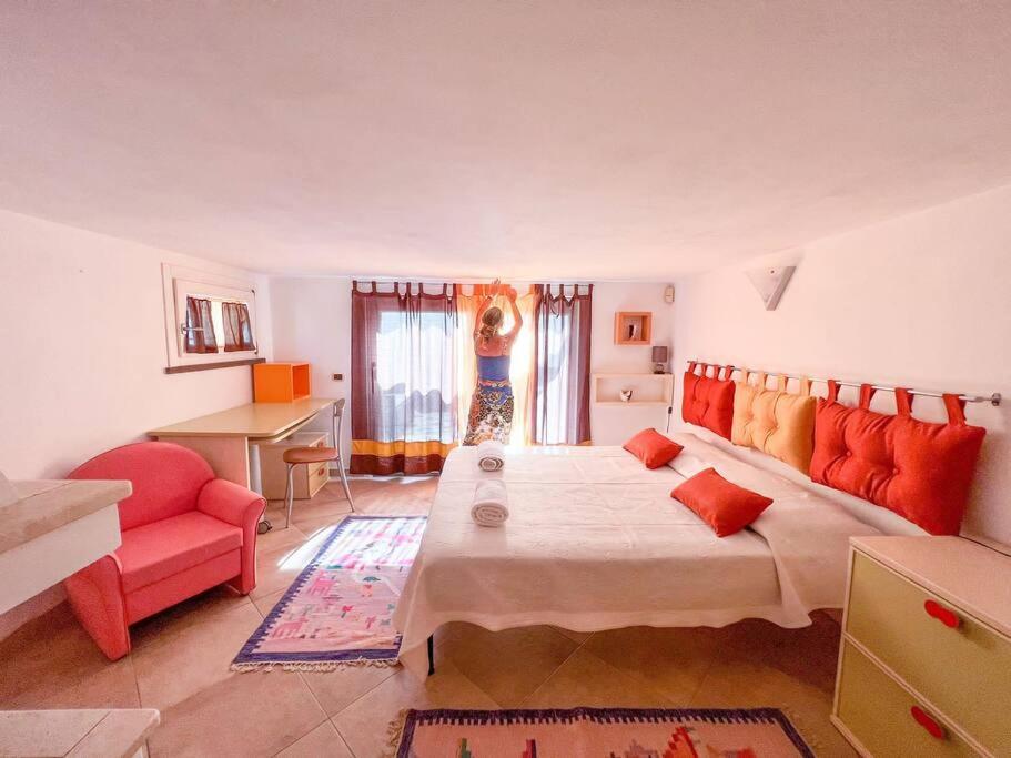 Hibryd: In Centro, A Due Passi Dal Mare Villa Oristano Exterior photo
